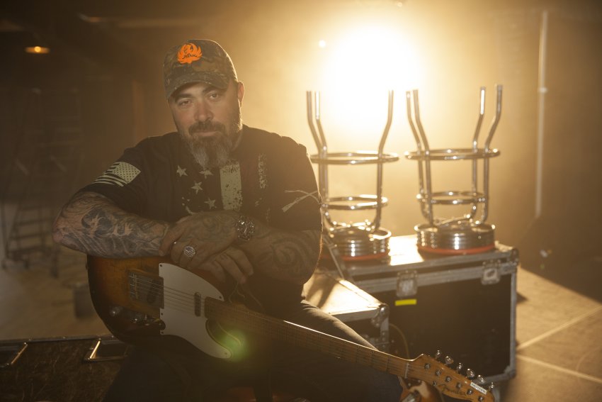 Aaron Lewis