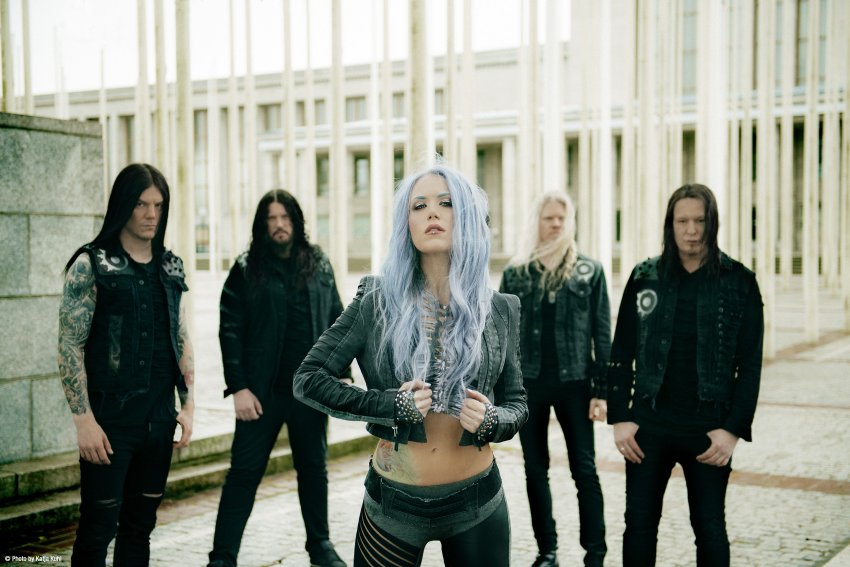 White gluz alicia Alissa White