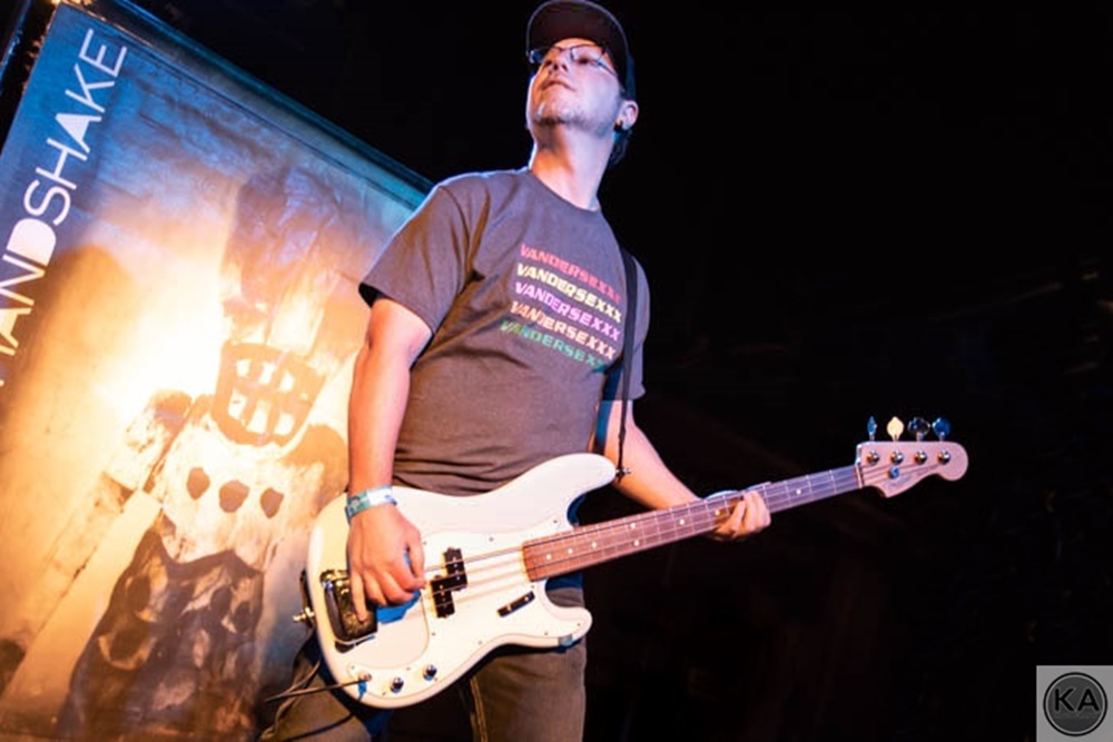 Deadfish Handshake - Sayreville, New Jersey 2018 | Photo Credit: Kimberly Ann