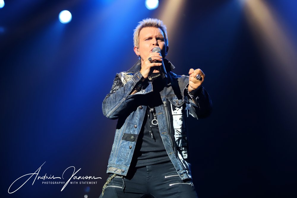Live Review Billy Idol And Steve Stevens New Jersey