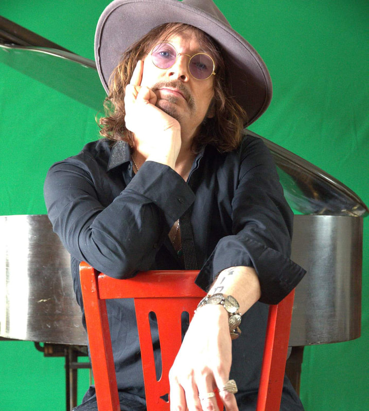 Donnie Vie returns with new solo set 'Beautiful Things' – The Rockpit