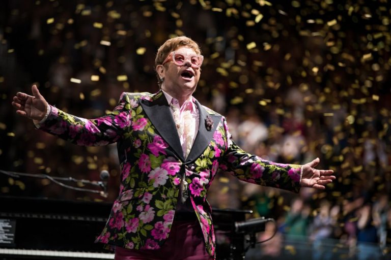 Elton John Adds 6 New Concerts To Farewell Yellow Brick Road Australian