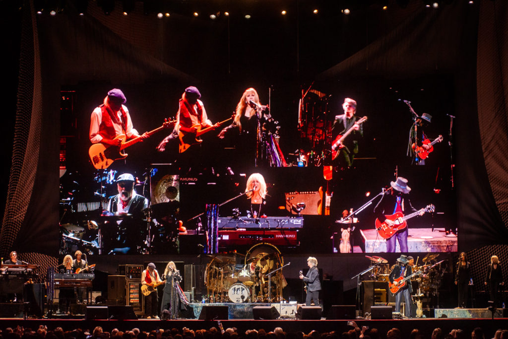 fleetwood mac tour perth