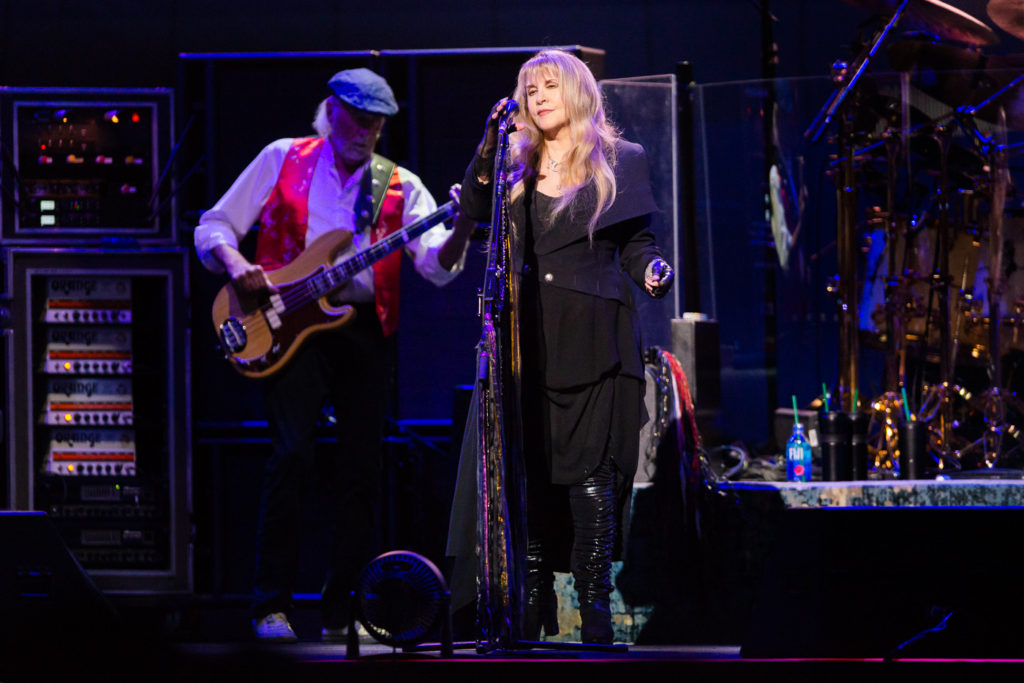 fleetwood mac tour perth