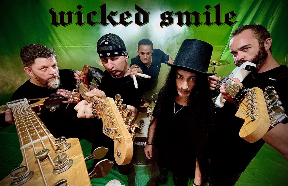 wicked smile tour