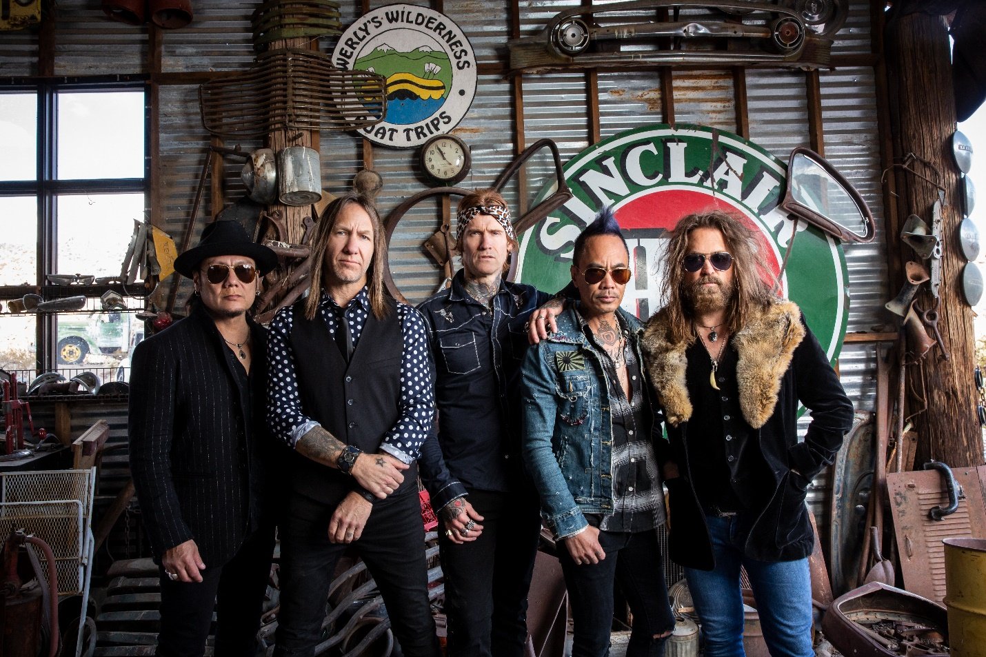NEW MUSIC Buckcherry announce new album "Hellbound" and release single