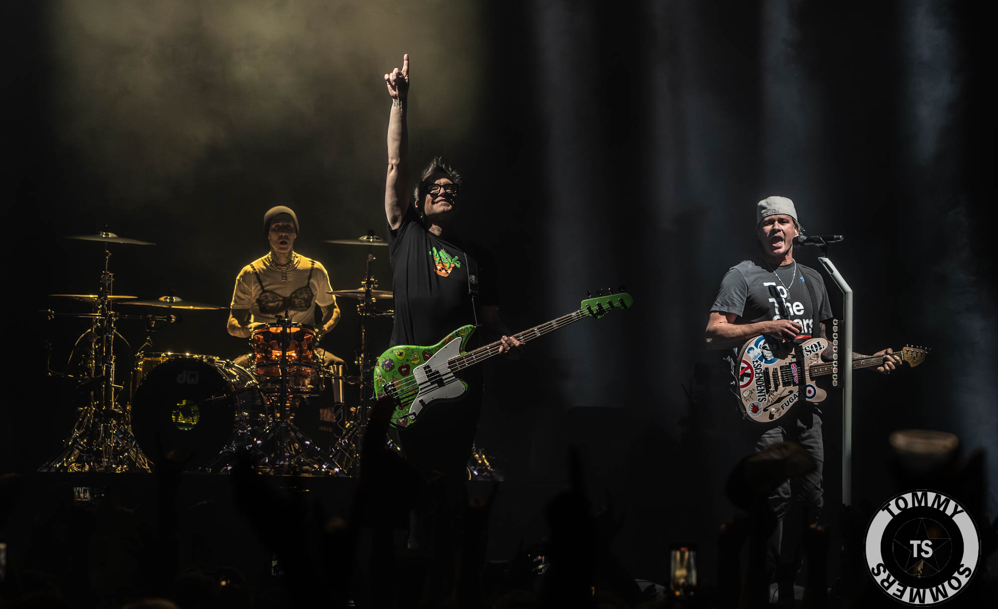 LIVE REVIEW Blink 182 Opening night of the 20232024 Tour with special