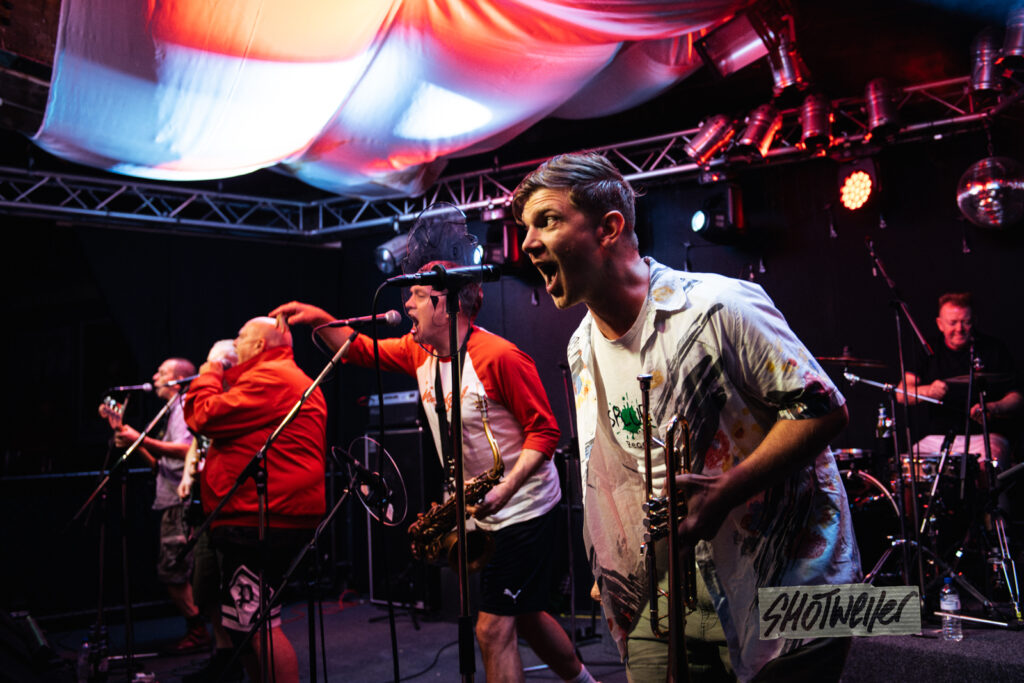 bad manners tour review