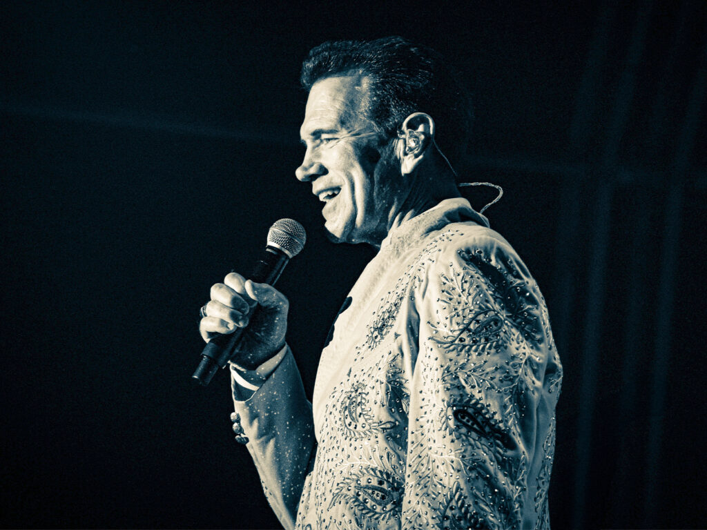 chris isaak tour review